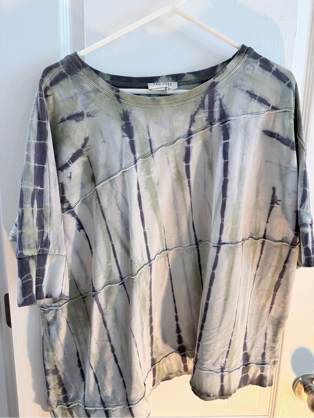 Tru Luxe Jeans Olive & Charcoal Tie-Dye Short Sleeve Sweatshirt